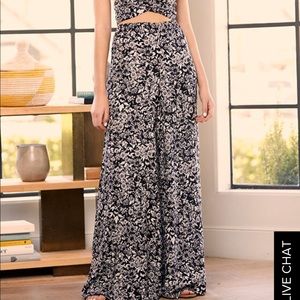 LULUS NWT Black & White Floral Wide Leg Pants